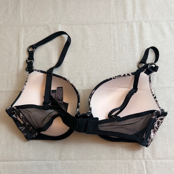 Victoria’s Secret Floral Black and White Bra Size 32C - Picture 2 of 5